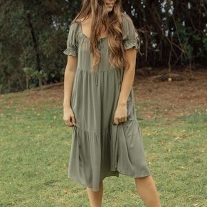 Neuflora Anna Maria dress in Olive